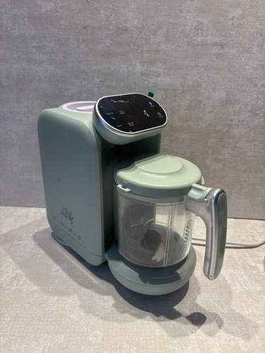 Baby food maker with - baby,